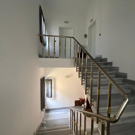 Italian Style Apartment ドゥラス エクステリア 写真