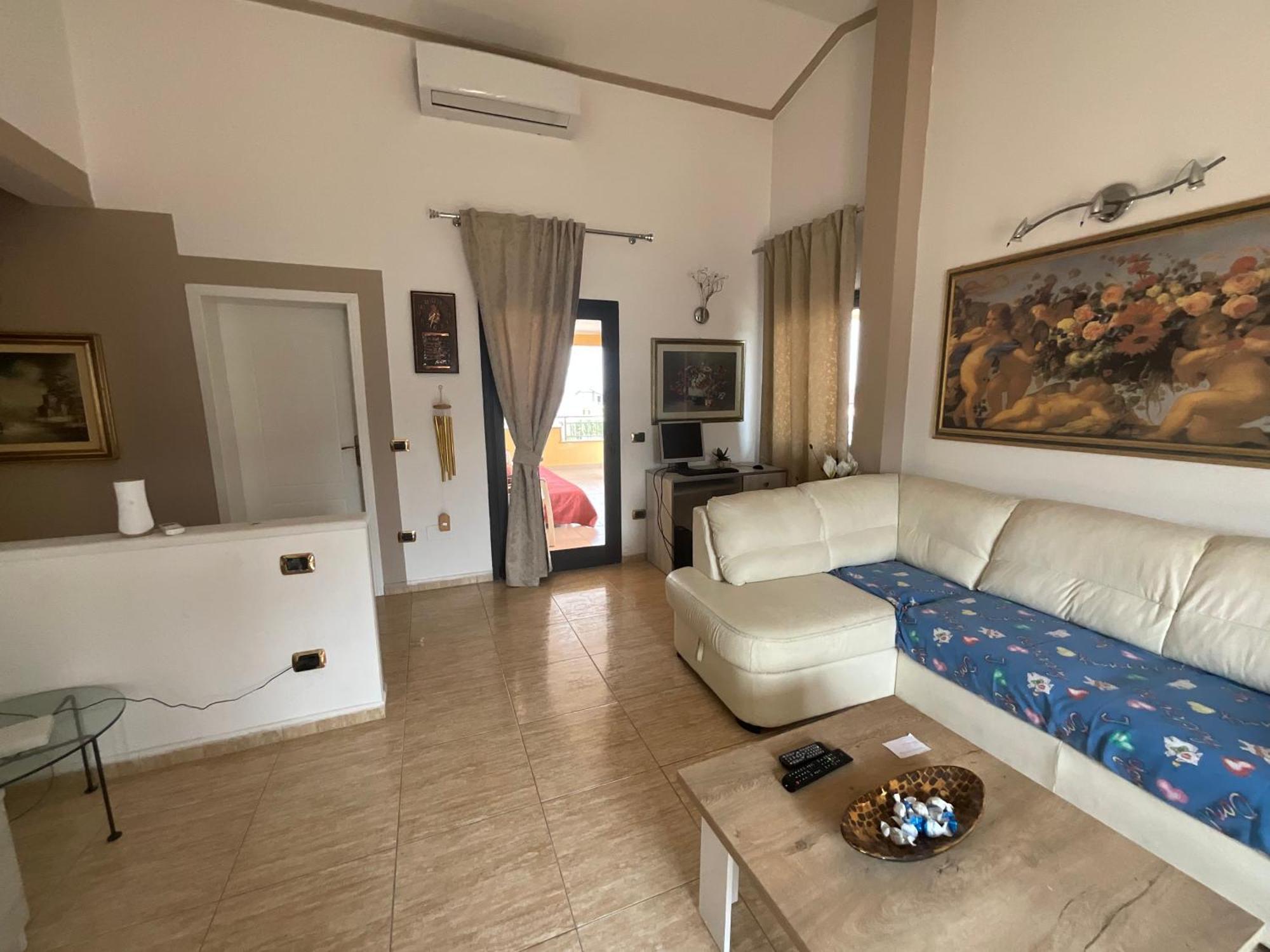 Italian Style Apartment ドゥラス エクステリア 写真